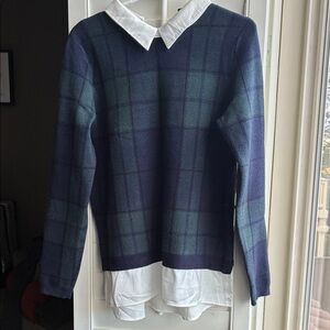 Tahari Navy and Green Plaid Crewneck Sweater